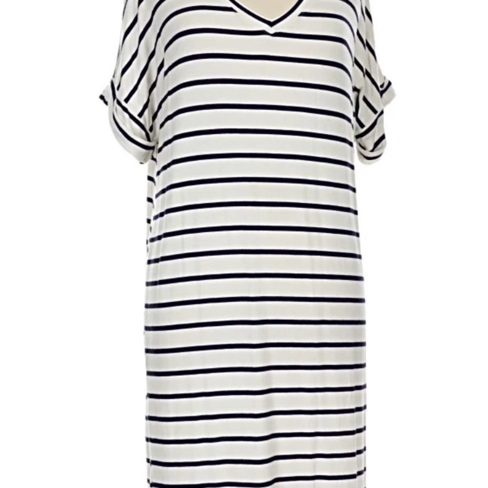 Zenana Outfitters Black & White Striped V-Neck Dress